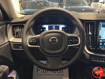 Volvo XC60 B5 (d) AWD automatico Ultimate Bright (9)