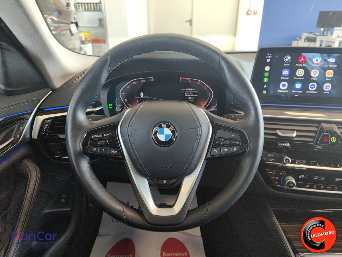 BMW Serie 5 Touring 530d 48V xDrive  Luxury (16)