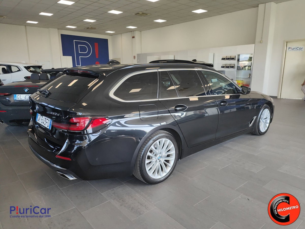 BMW Serie 5 Touring 530d 48V xDrive  Luxury (8)