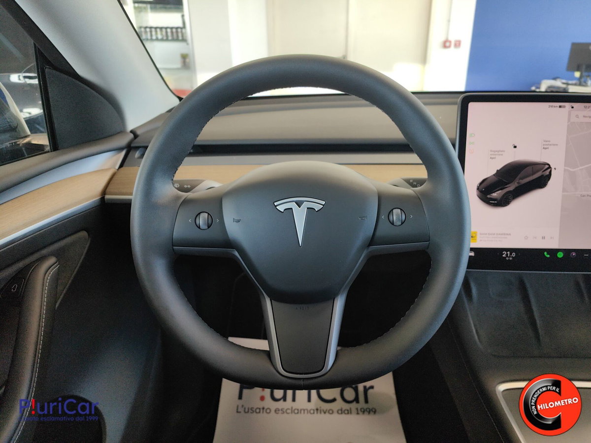 Tesla Model Y Long Range Dual Motor awd (15)