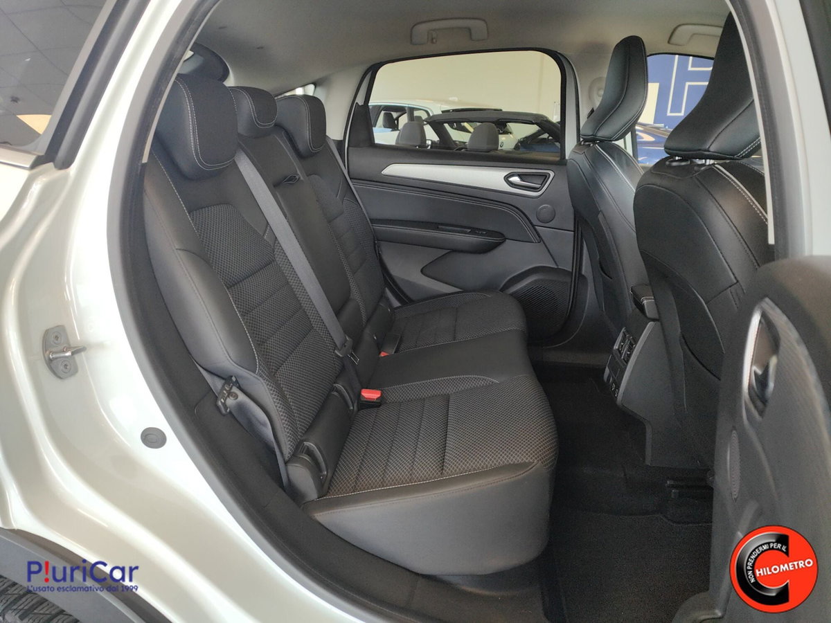 Renault Arkana E-Tech 145 CV Intens (6)