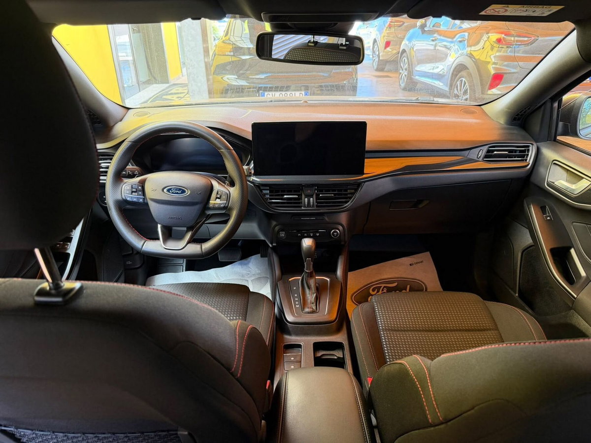 Ford Focus 1.0 EcoBoost Hybrid 155 CV 5p. ST-Line X (7)