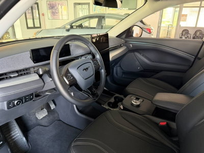 Ford Mustang Mach-E Extended 294CV Premium (11)