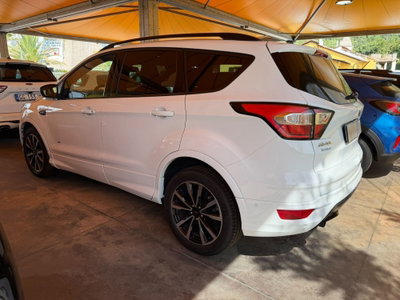 Ford Kuga 2.0 TDCI 150 CV S&S 4WD ST-Line (3)