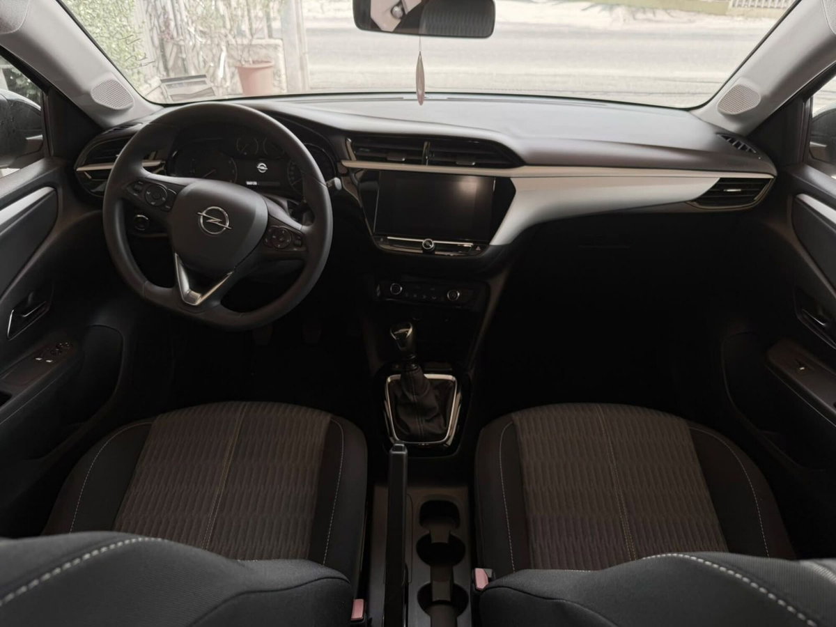 Opel Corsa 1.5 D 100 CV Edition (9)