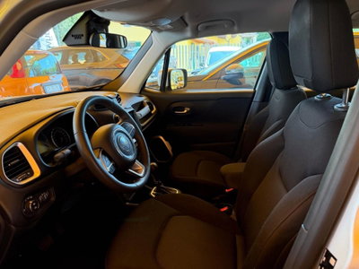 Jeep Renegade 1.3 T4 DDCT Business (7)
