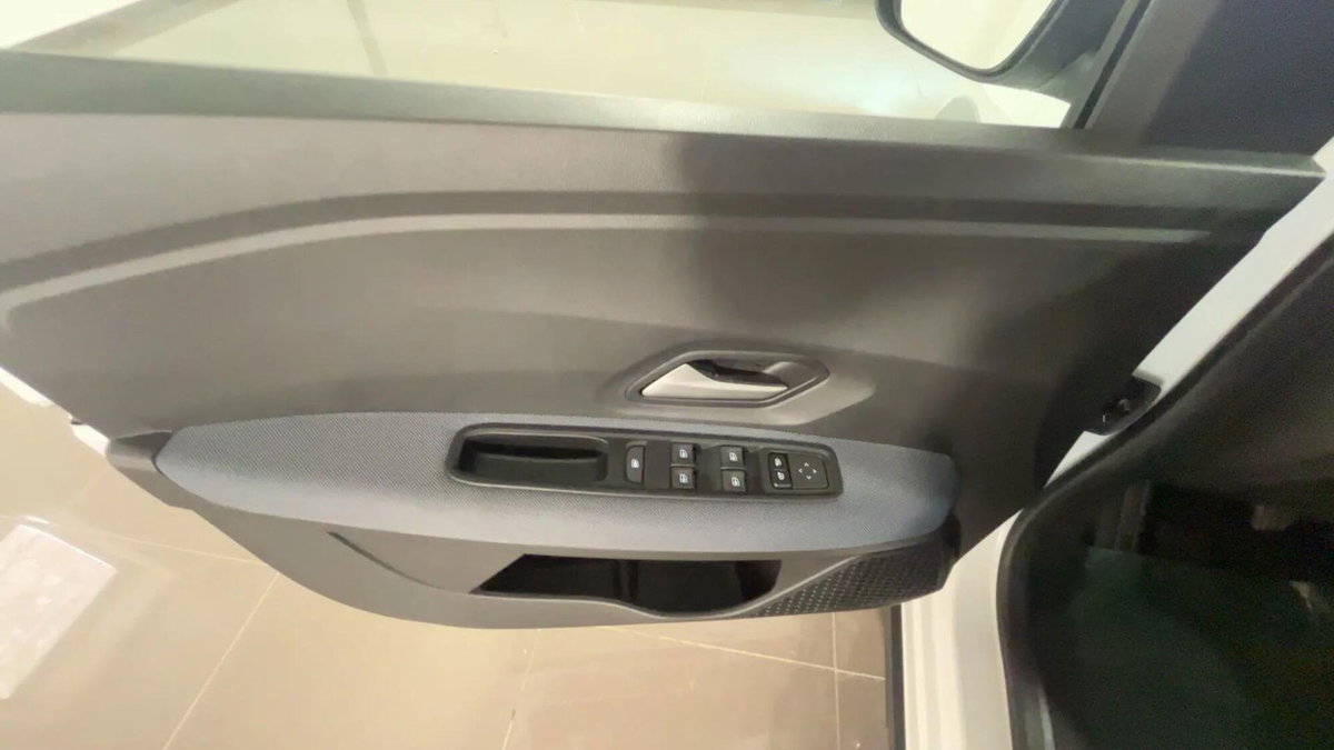 Dacia Sandero Stepway 1.2 Eco-G Expression 120cv auto (9)