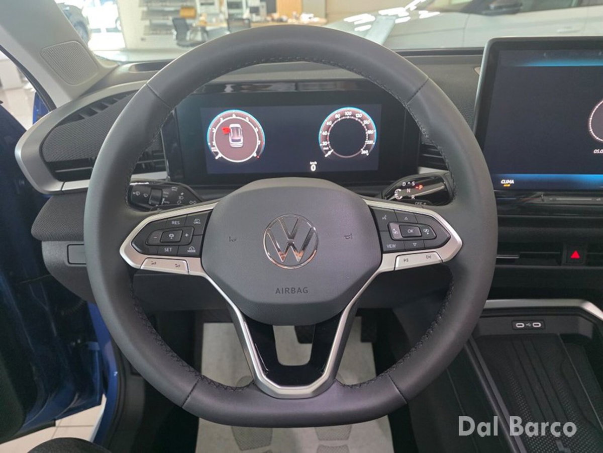 Volkswagen T-Roc 1.5 etsi Life 150cv dsg (13)