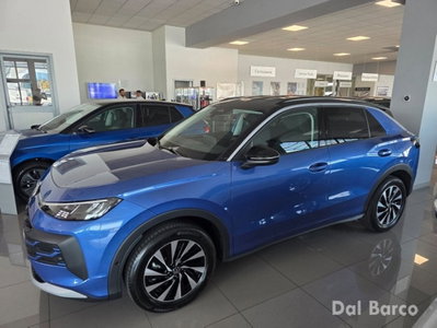 Volkswagen T-Roc 1.5 etsi Life 150cv dsg (7)