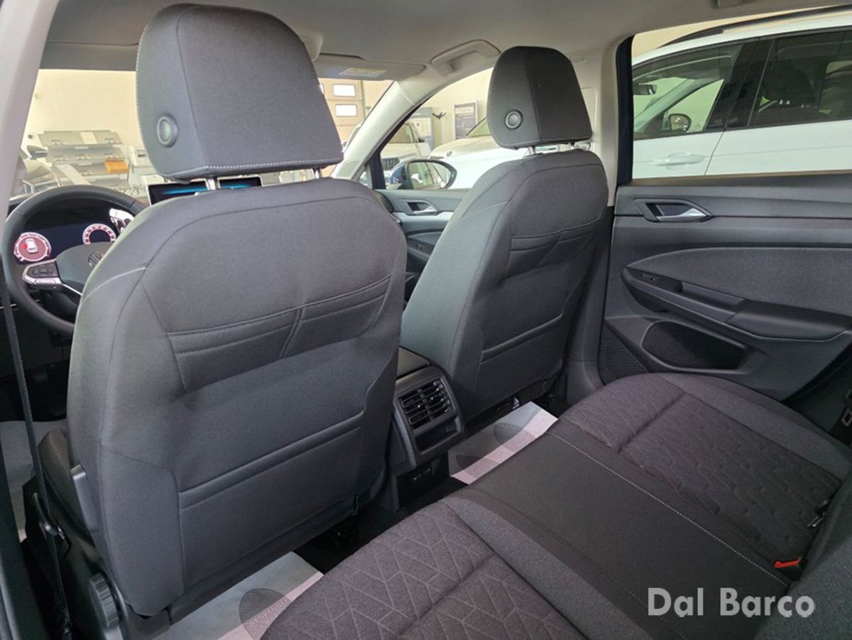 Volkswagen Golf 1.5 TSI EVO ACT 1st Edition Life (16)