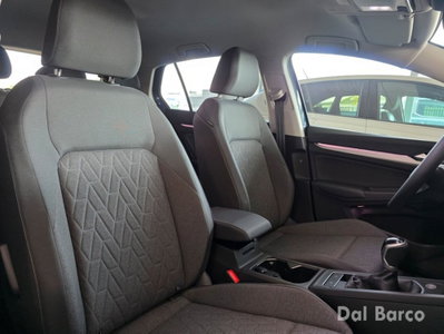 Volkswagen Golf 1.5 TSI EVO ACT 1st Edition Life (19)