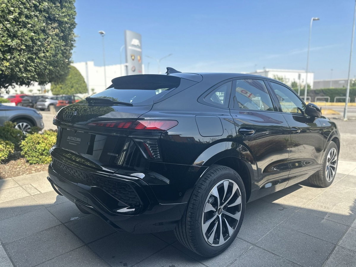 Audi Q3 Sportback 2.0 tfsi S line edition quattro 204cv s-tronic (6)