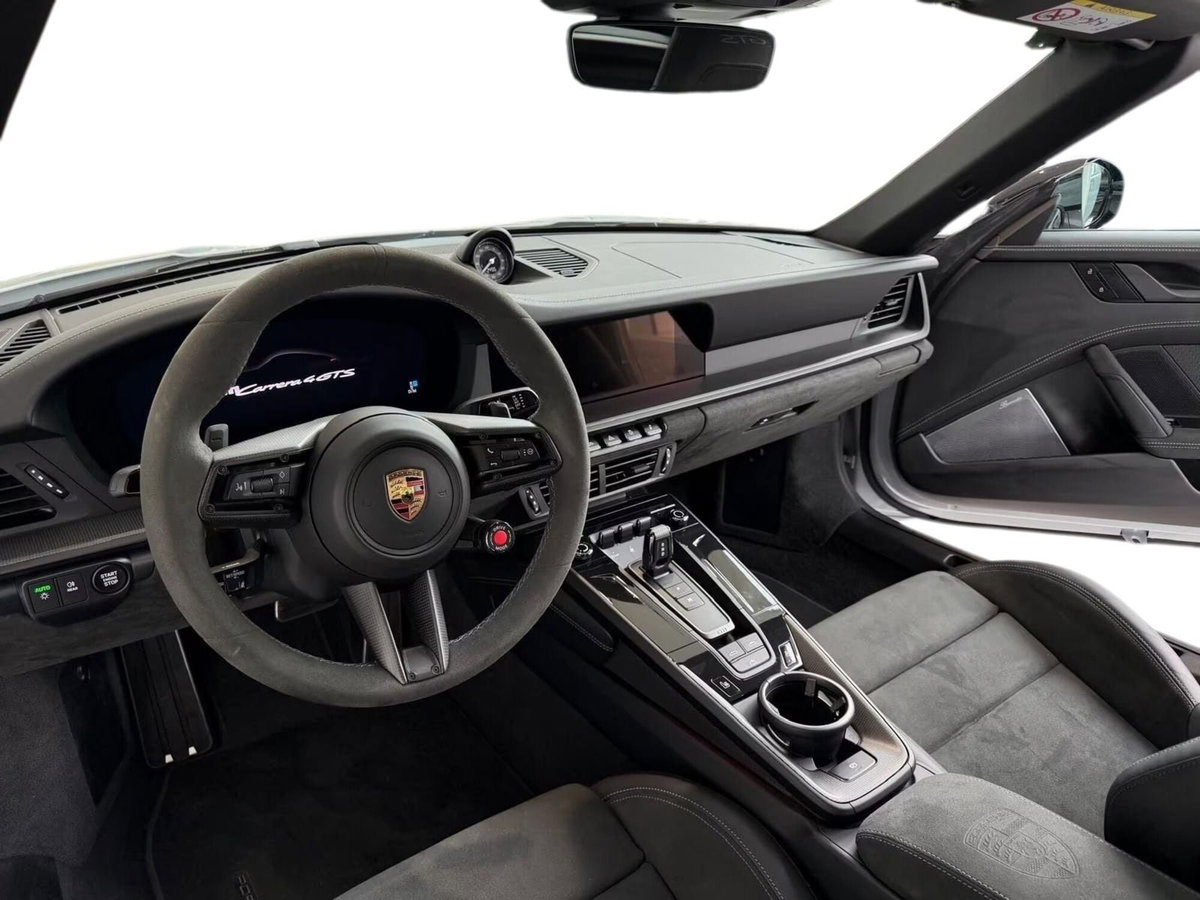 Porsche 911 Cabrio 3.6 Carrera 4 GTS auto (11)