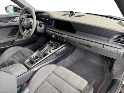 Porsche 911 Cabrio 3.6 Carrera 4 GTS auto (13)