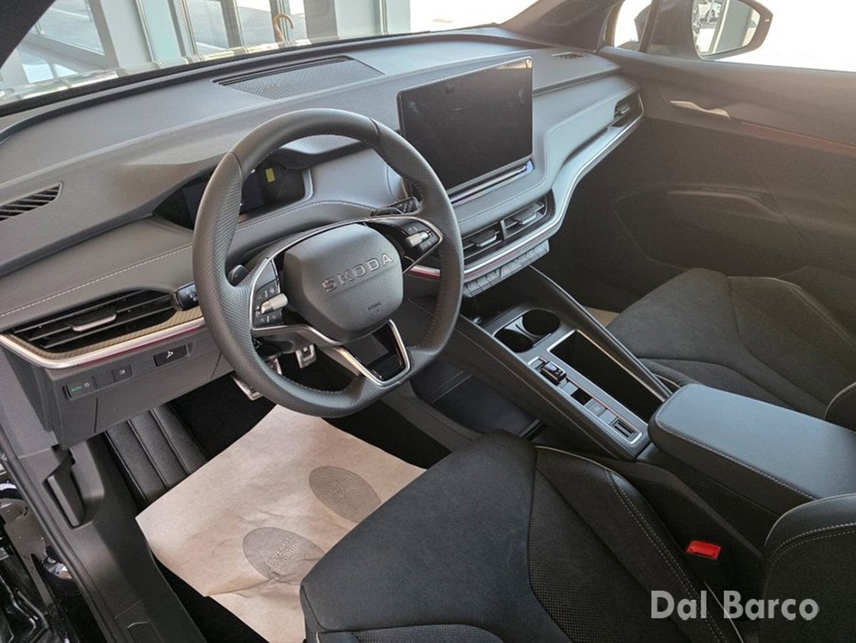 Skoda Elroq 61kWh 60 Sportline 190cv (8)
