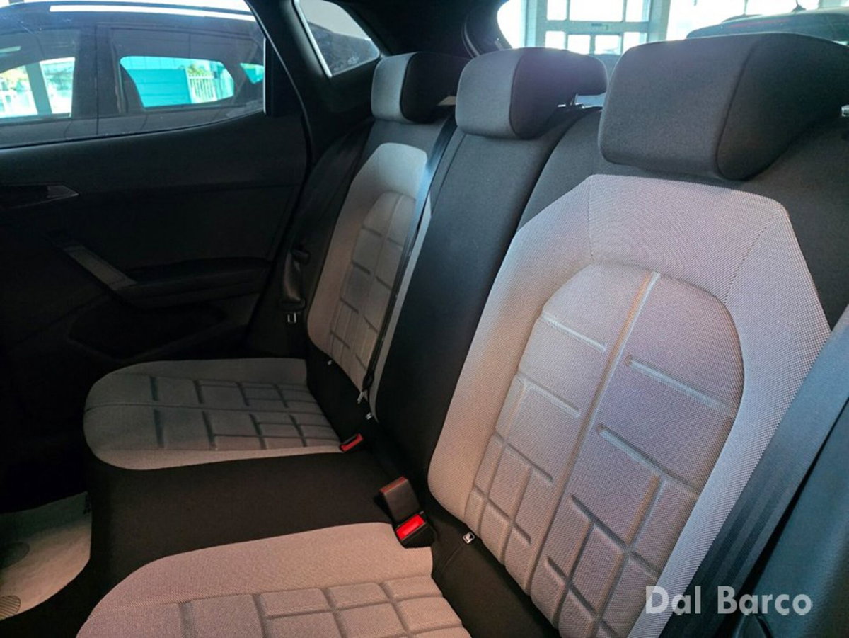 SEAT Ibiza 1.0 EcoTSI 115 CV DSG 5 porte FR (16)