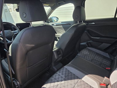 Volkswagen T-Roc 1.0 TSI R-Line (18)