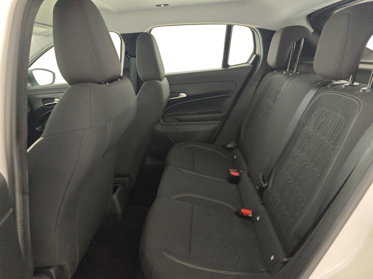Fiat 600 1.2 hybrid 110cv auto (12)