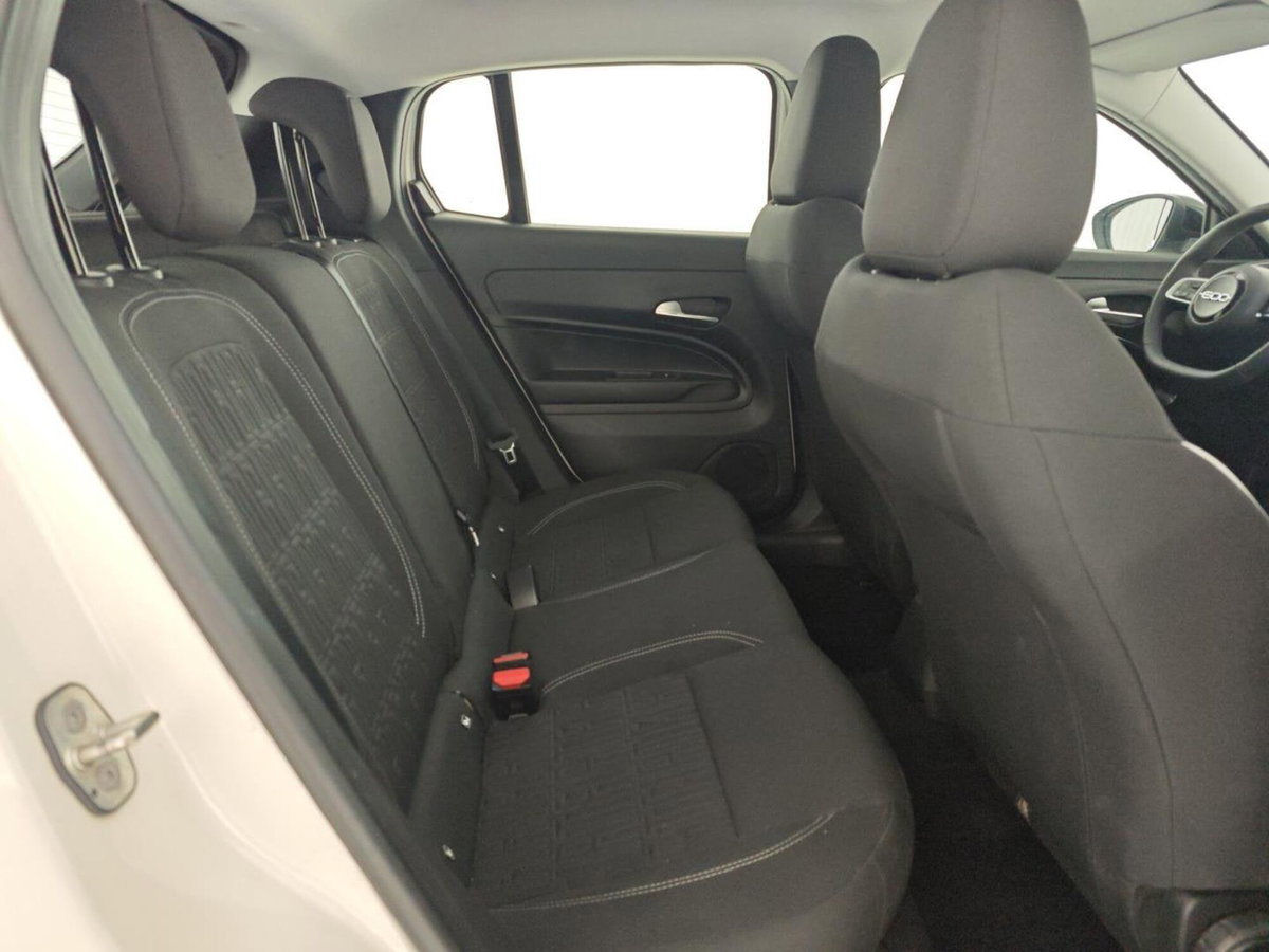 Fiat 600 1.2 hybrid 110cv auto (15)