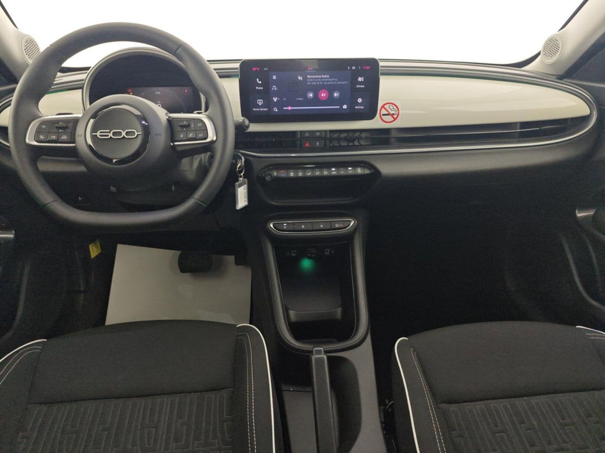 Fiat 600 1.2 hybrid 110cv auto (19)