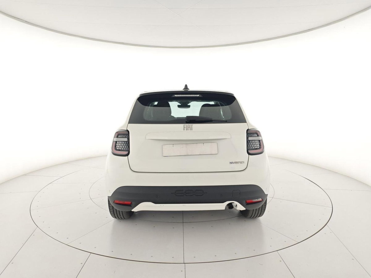 Fiat 600 1.2 hybrid 110cv auto (4)