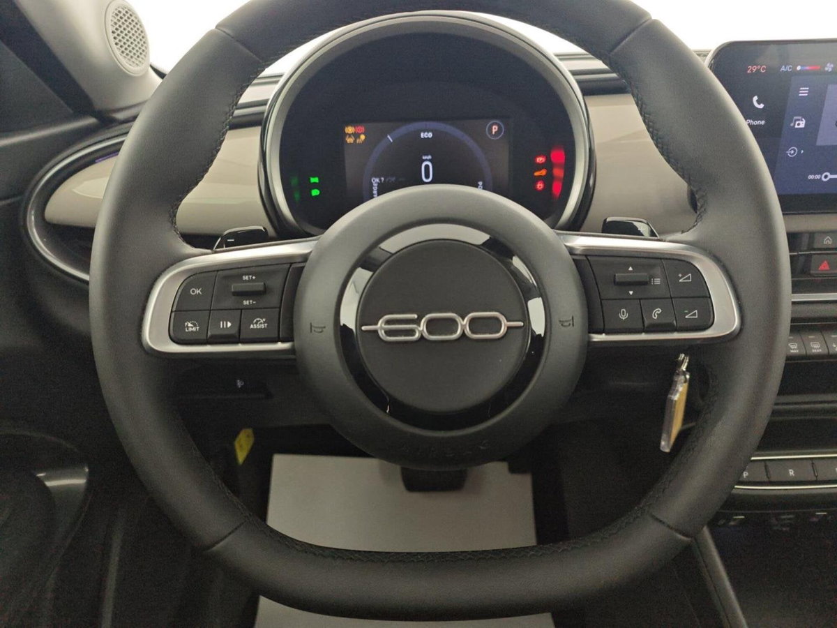 Fiat 600 1.2 hybrid 110cv auto (18)
