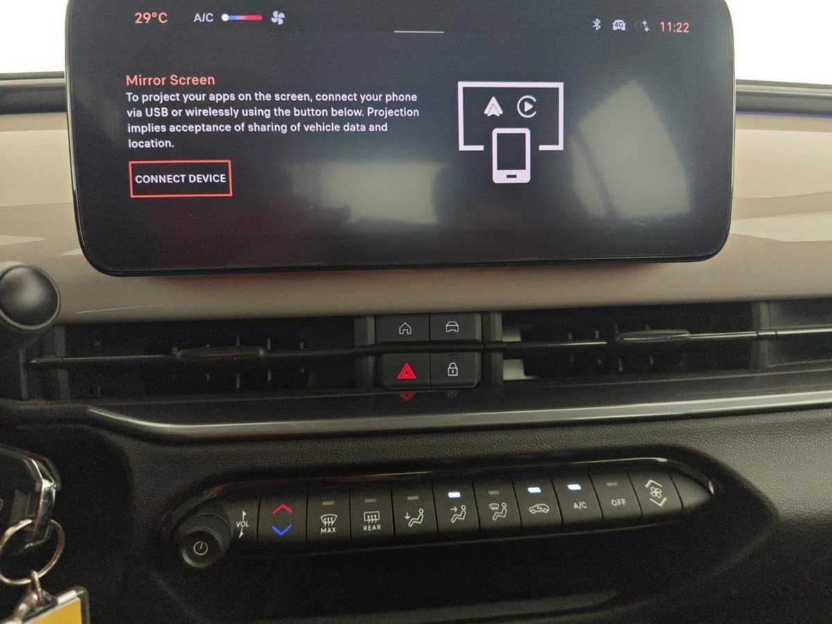 Fiat 600 1.2 hybrid 110cv auto (16)