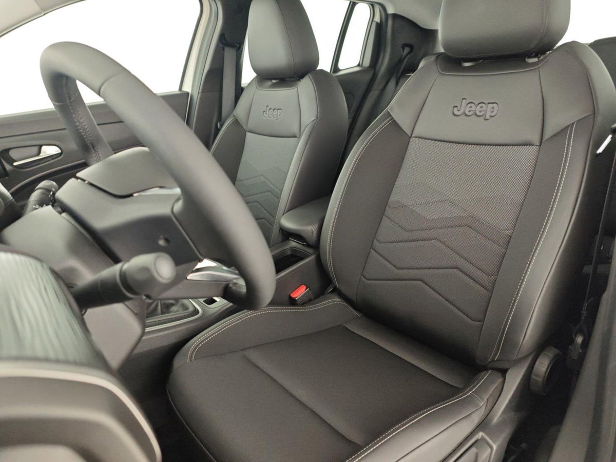 Jeep Avenger 1.2 turbo Altitude fwd 100cv (13)