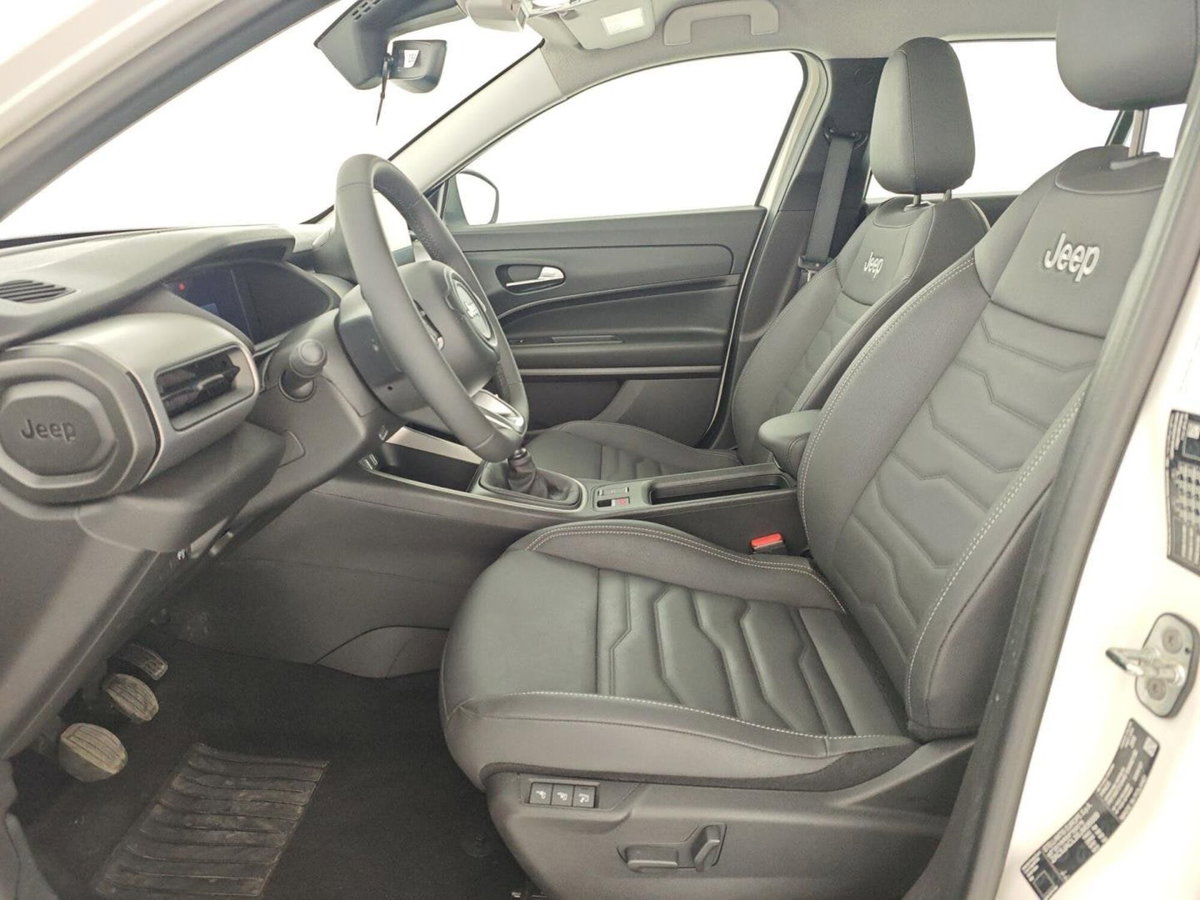 Jeep Avenger 1.2 turbo Altitude fwd 100cv (11)