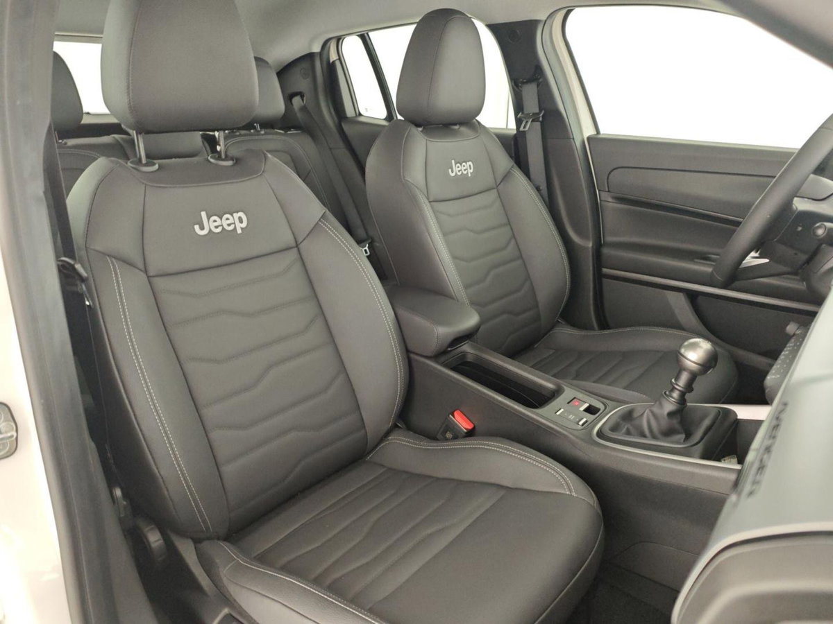 Jeep Avenger 1.2 turbo Altitude fwd 100cv (16)