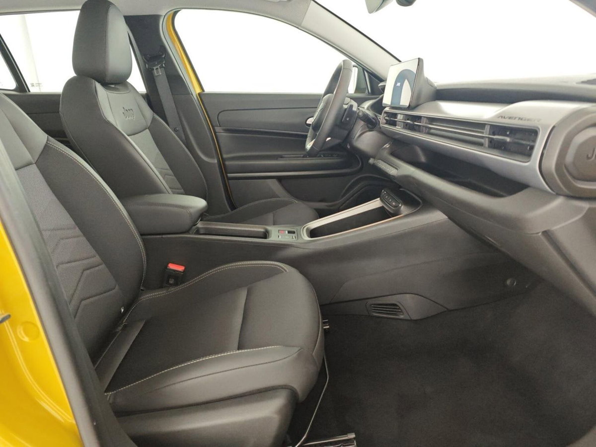 Jeep Avenger full-electric Altitude fwd 156cv auto (14)