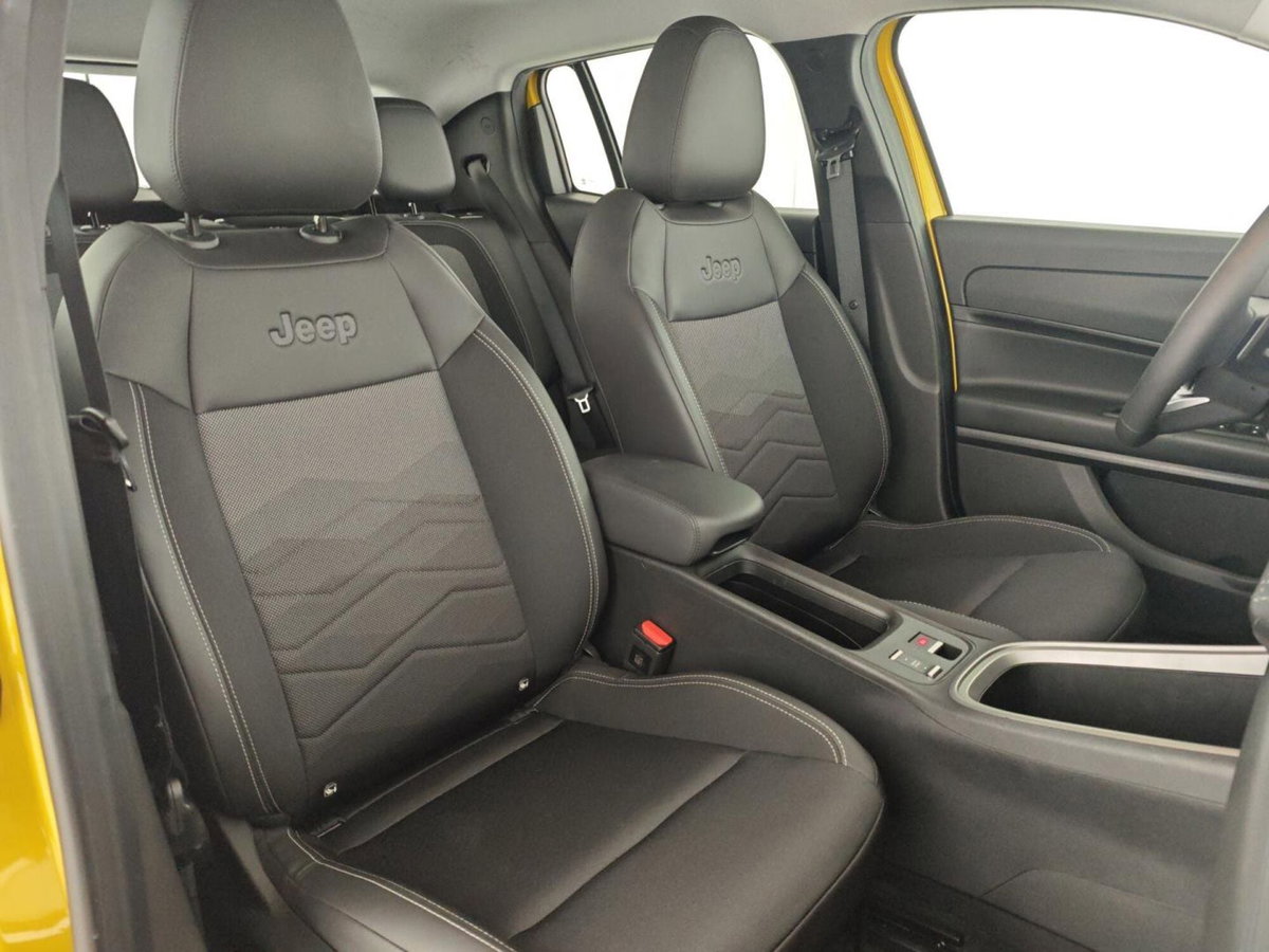 Jeep Avenger full-electric Altitude fwd 156cv auto (15)