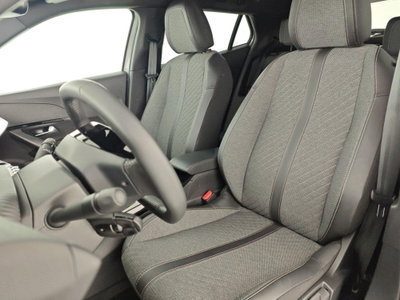 Peugeot 2008 PureTech 100 S&S Allure (12)