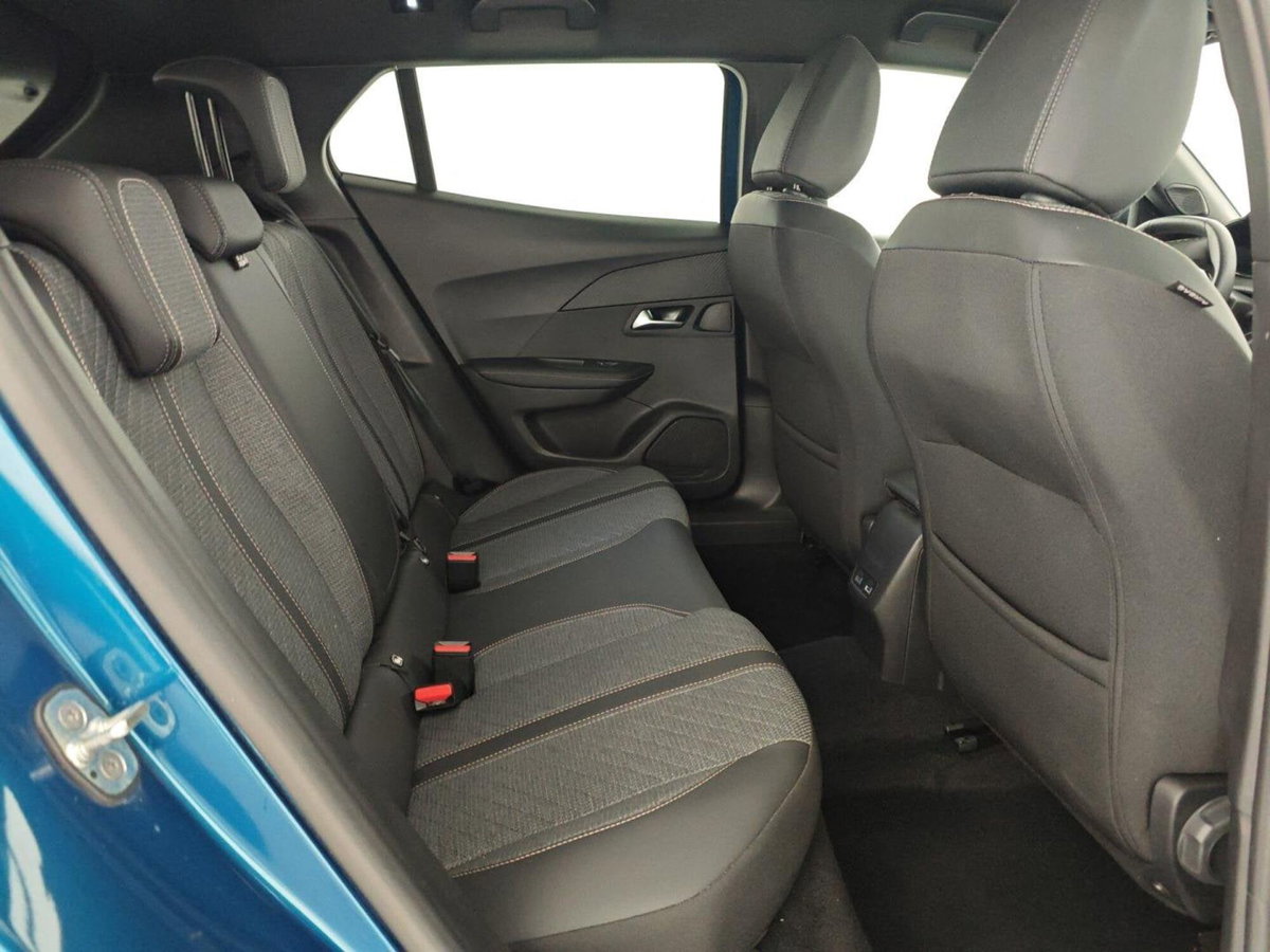 Peugeot 2008 PureTech 100 S&S Allure (15)
