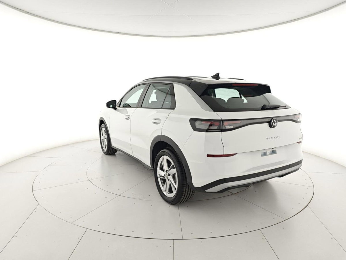 Volkswagen T-Roc 1.5 etsi Life 115cv dsg (3)