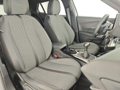 Peugeot 2008 PureTech 100 S&S Allure (15)