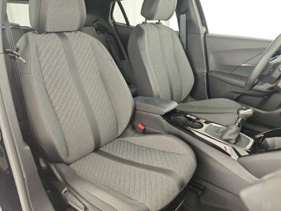 Peugeot 2008 PureTech 100 S&S Allure (14)
