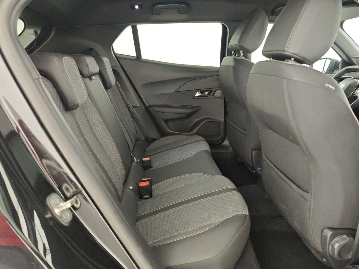 Peugeot 2008 PureTech 100 S&S Allure (15)
