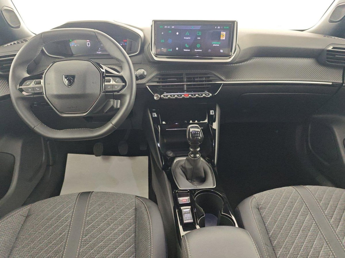 Peugeot 2008 PureTech 100 S&S Allure (19)