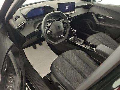 Peugeot 2008 PureTech 100 S&S Allure (9)