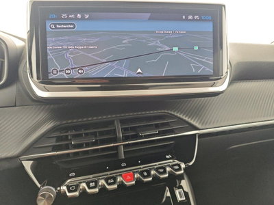 Peugeot 2008 PureTech 100 S&S Allure (17)