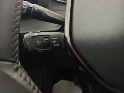 Peugeot 2008 PureTech 100 S&S Allure (19)