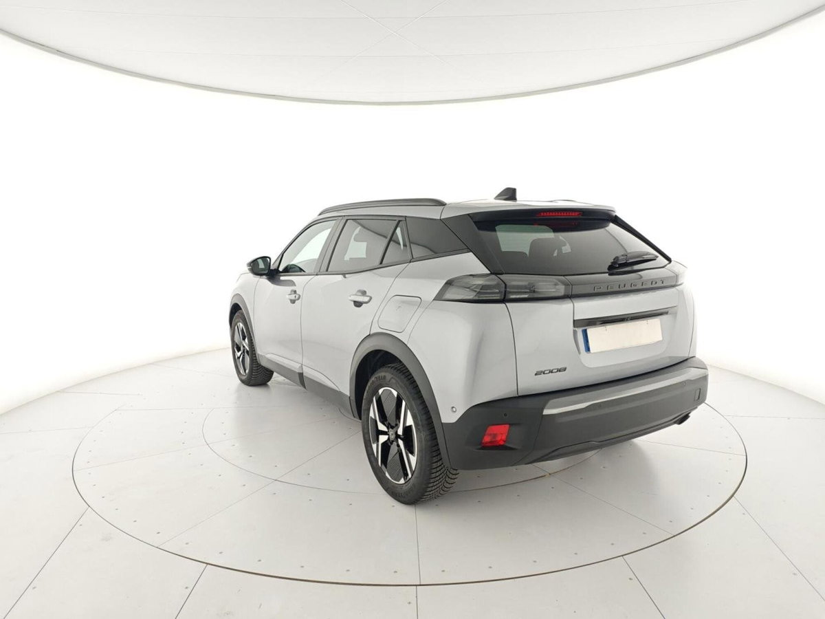 Peugeot 2008 PureTech 100 S&S Allure (3)