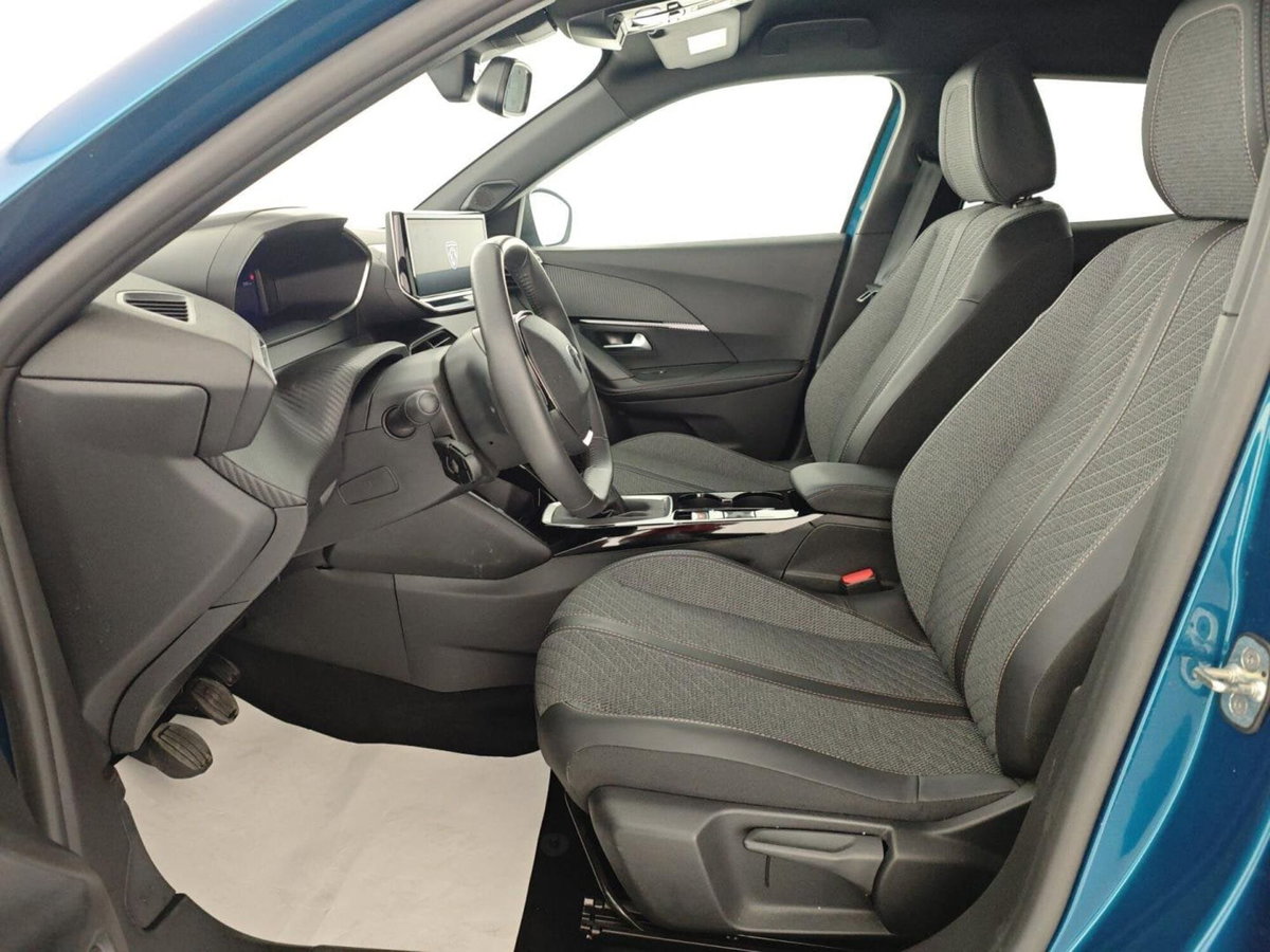 Peugeot 2008 PureTech 100 S&S Allure (10)