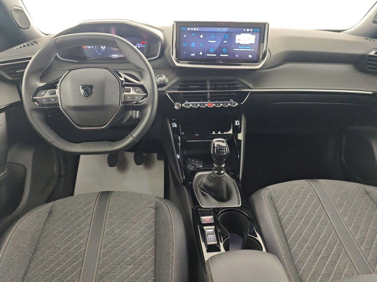 Peugeot 2008 PureTech 100 S&S Allure (20)