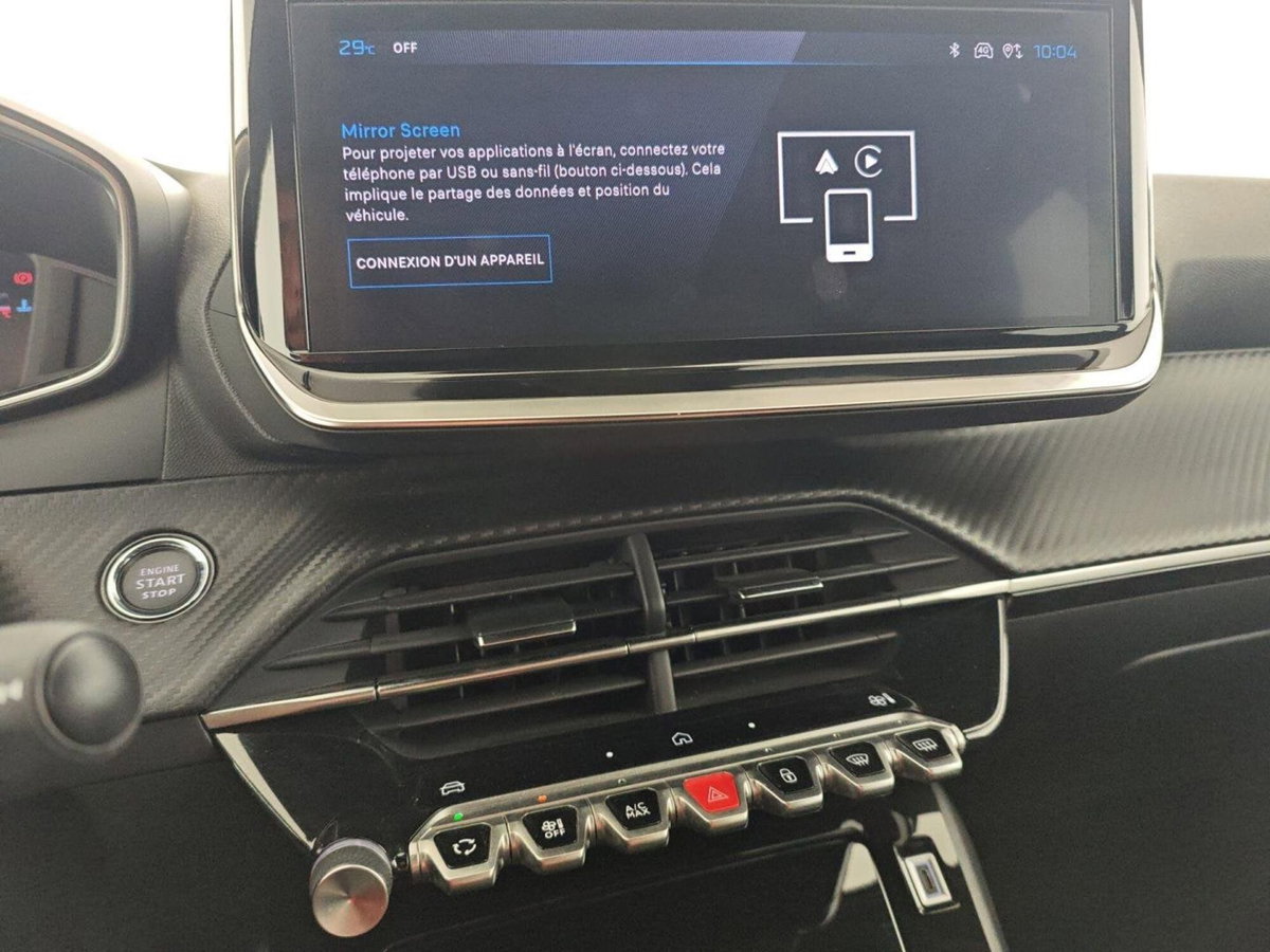 Peugeot 2008 PureTech 100 S&S Allure (18)