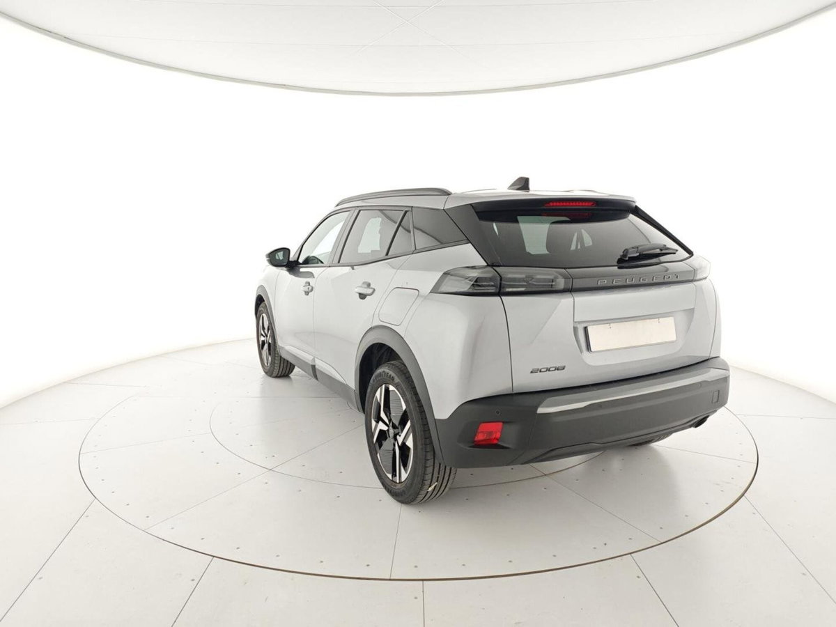 Peugeot 2008 PureTech 100 S&S Allure (3)