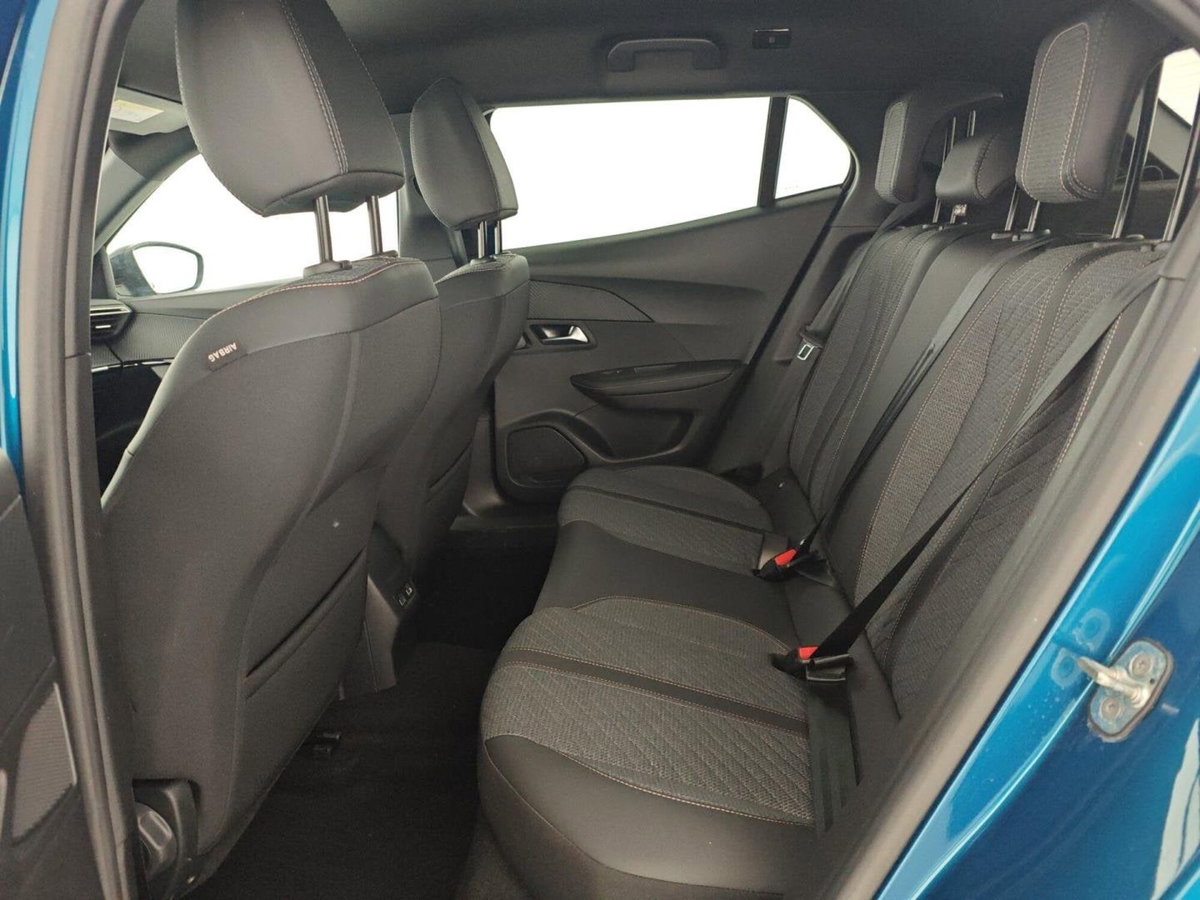 Peugeot 2008 PureTech 100 S&S Allure (13)
