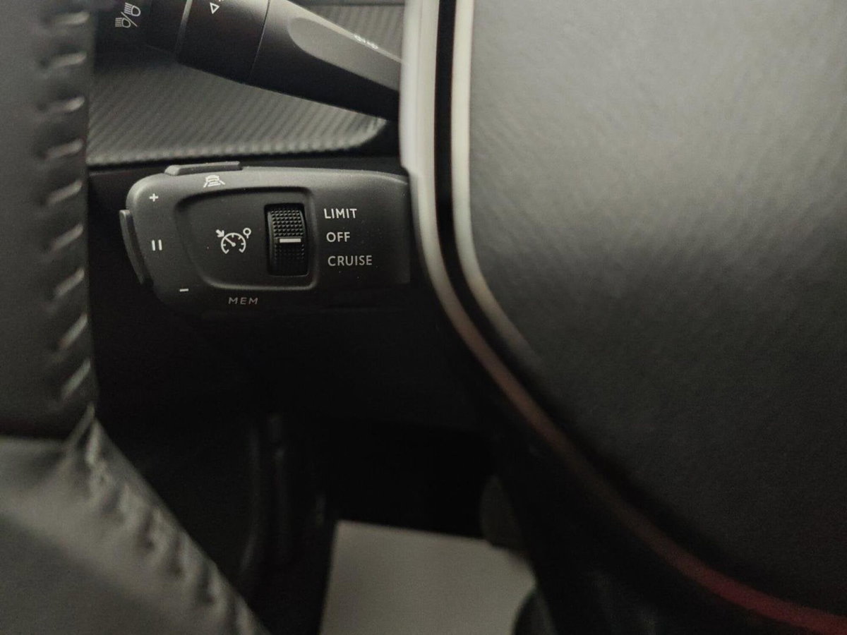 Peugeot 2008 PureTech 100 S&S Allure (20)
