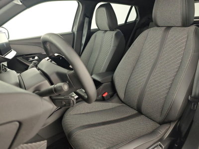 Peugeot 2008 PureTech 100 S&S Allure (12)